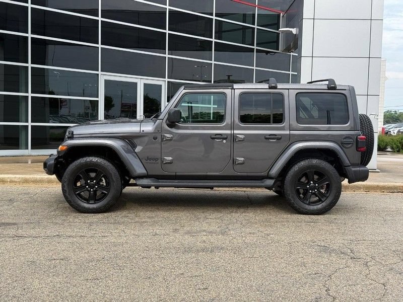 Used 2021 Jeep Wrangler Unlimited Sahara AWD/4WD image 6