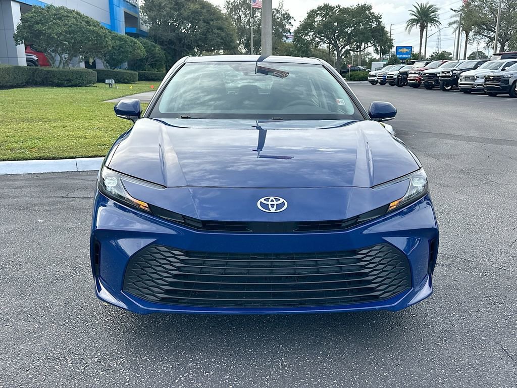 Used 2025 Toyota Camry LE image 2