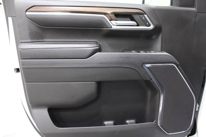 Used 2023 Chevrolet Silverado 1500 LT Trail Boss w/ Protection Package image 18