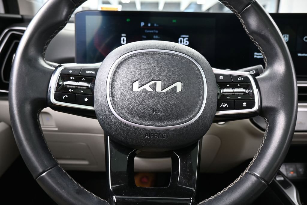 Used 2024 Kia Sorento S w/ Panoramic Sunroof Package FWD image 31
