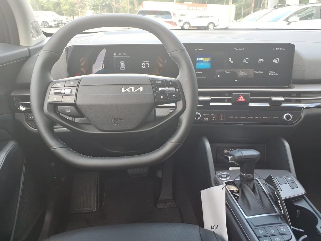 New 2026 Kia Sportage EX FWD image 12