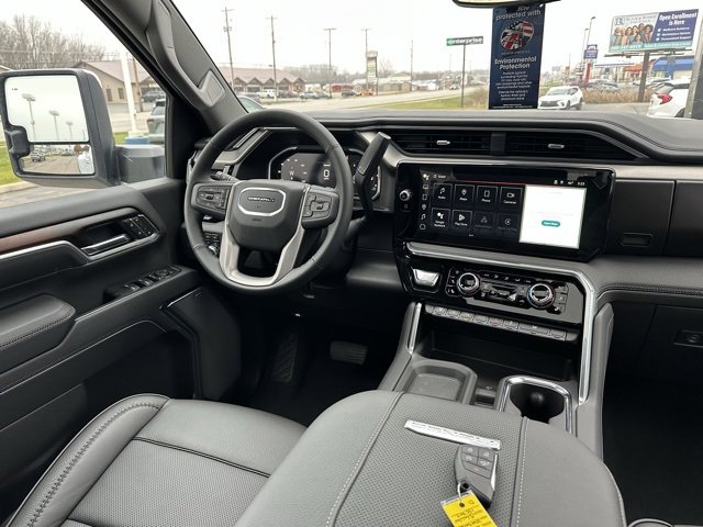 New 2026 GMC Sierra 3500 Denali w/ Denali Reserve Package image 15