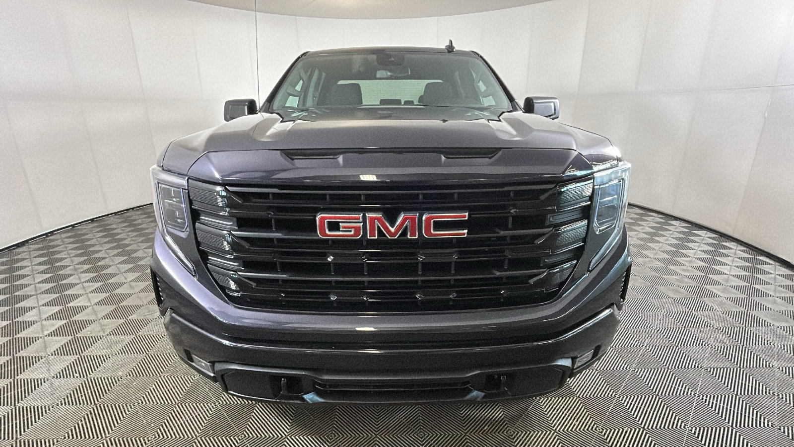 Used 2024 GMC Sierra 1500 Elevation AWD/4WD image 8