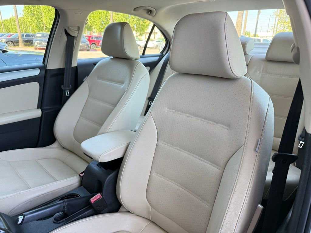 Used 2017 Volkswagen Jetta SE FWD image 12