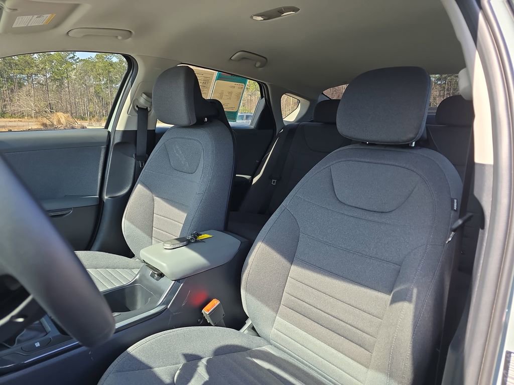 Used 2025 Kia K4 EX image 19
