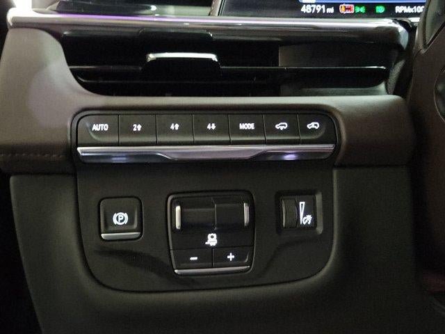 Certified 2024 Cadillac Escalade ESV Premium Luxury Platinum w/ Heavy-Duty Trailer Package AWD/4WD image 16