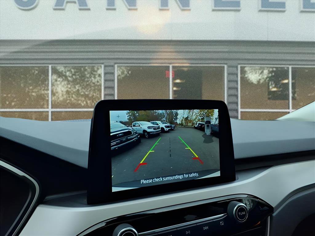 Used 2022 Ford Escape SEL w/ Technology Package image 22