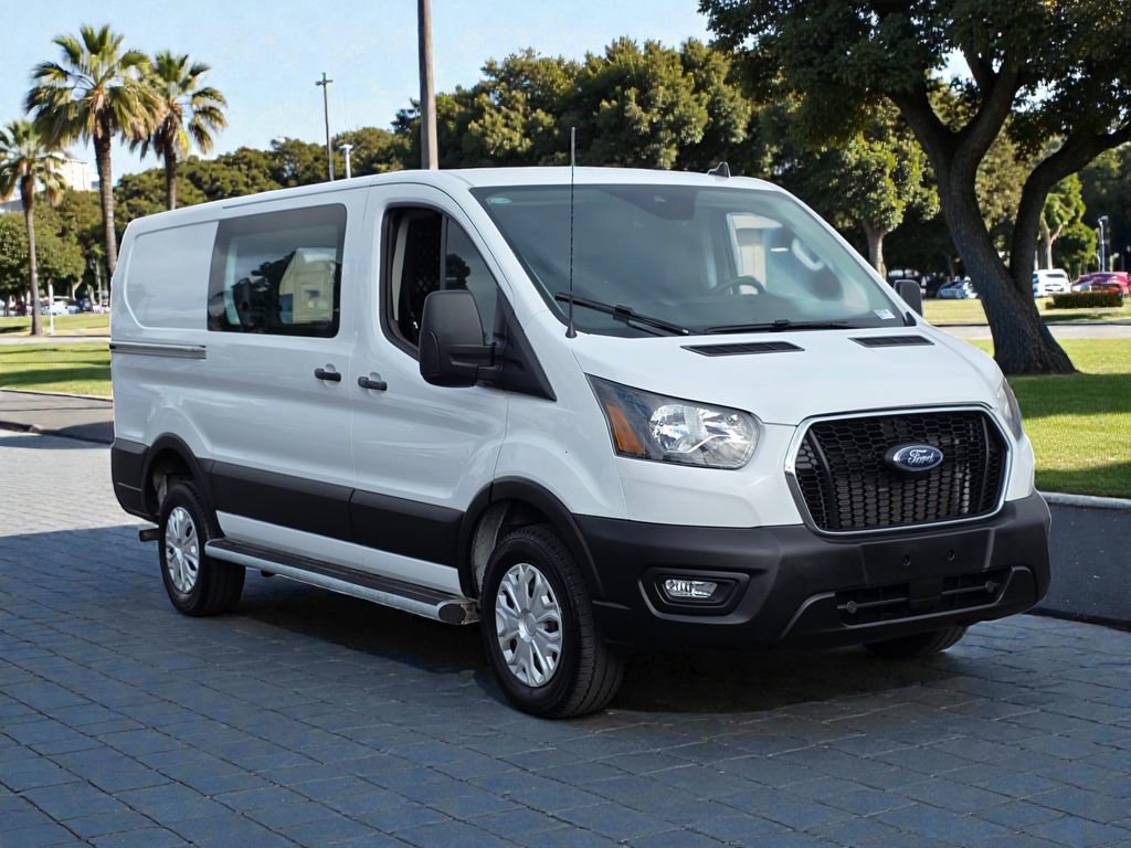 Used 2024 Ford Transit 250 Low Roof w/ Exterior Upgrade Package image 4