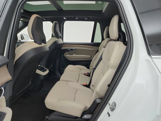 Certified 2025 Volvo XC90 B6 Plus AWD/4WD image 26