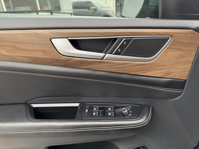 Used 2024 Volkswagen Atlas SE image 13