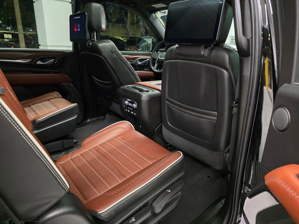 Used 2023 GMC Yukon XL Denali Ultimate AWD/4WD image 37