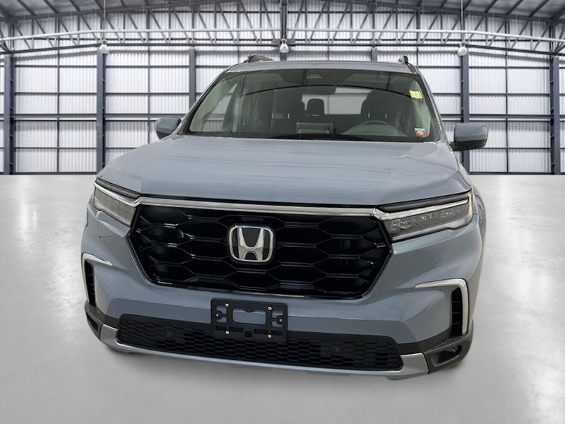 New 2025 Honda Pilot Touring image 11