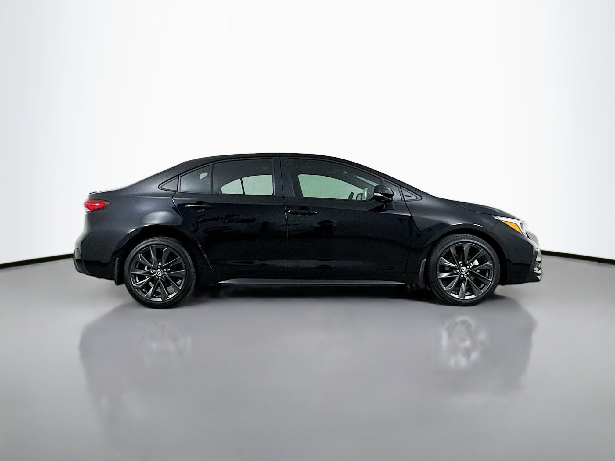Certified 2025 Toyota Corolla XSE FWD image 8