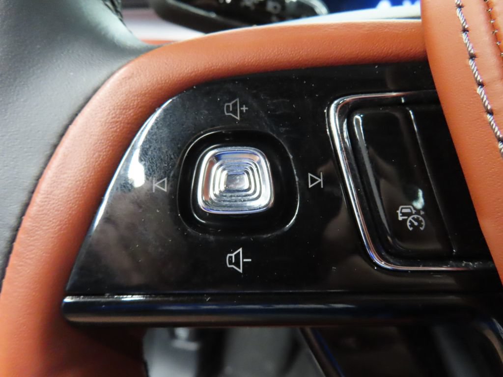 Used 2025 Lincoln Aviator Reserve w/ Equipment Group 201A AWD/4WD image 54