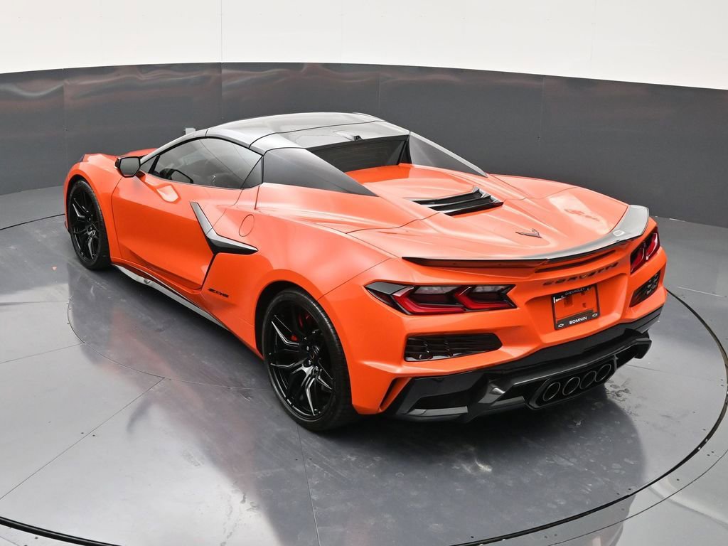 Used 2026 Chevrolet Corvette Z06 w/ Stealth Interior Trim Package image 13