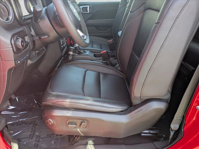 Used 2024 Jeep Wrangler Sahara w/ Safety Group image 15