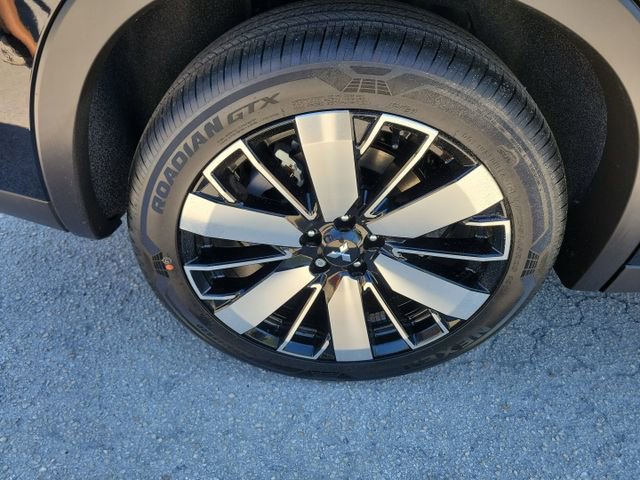 New 2025 Mitsubishi Outlander SE image 5