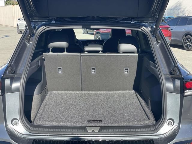 New 2026 Volkswagen Tiguan SE R-Line FWD image 24