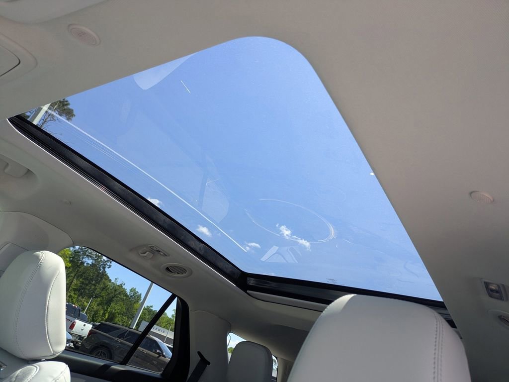 New 2026 Ford Explorer Platinum image 26