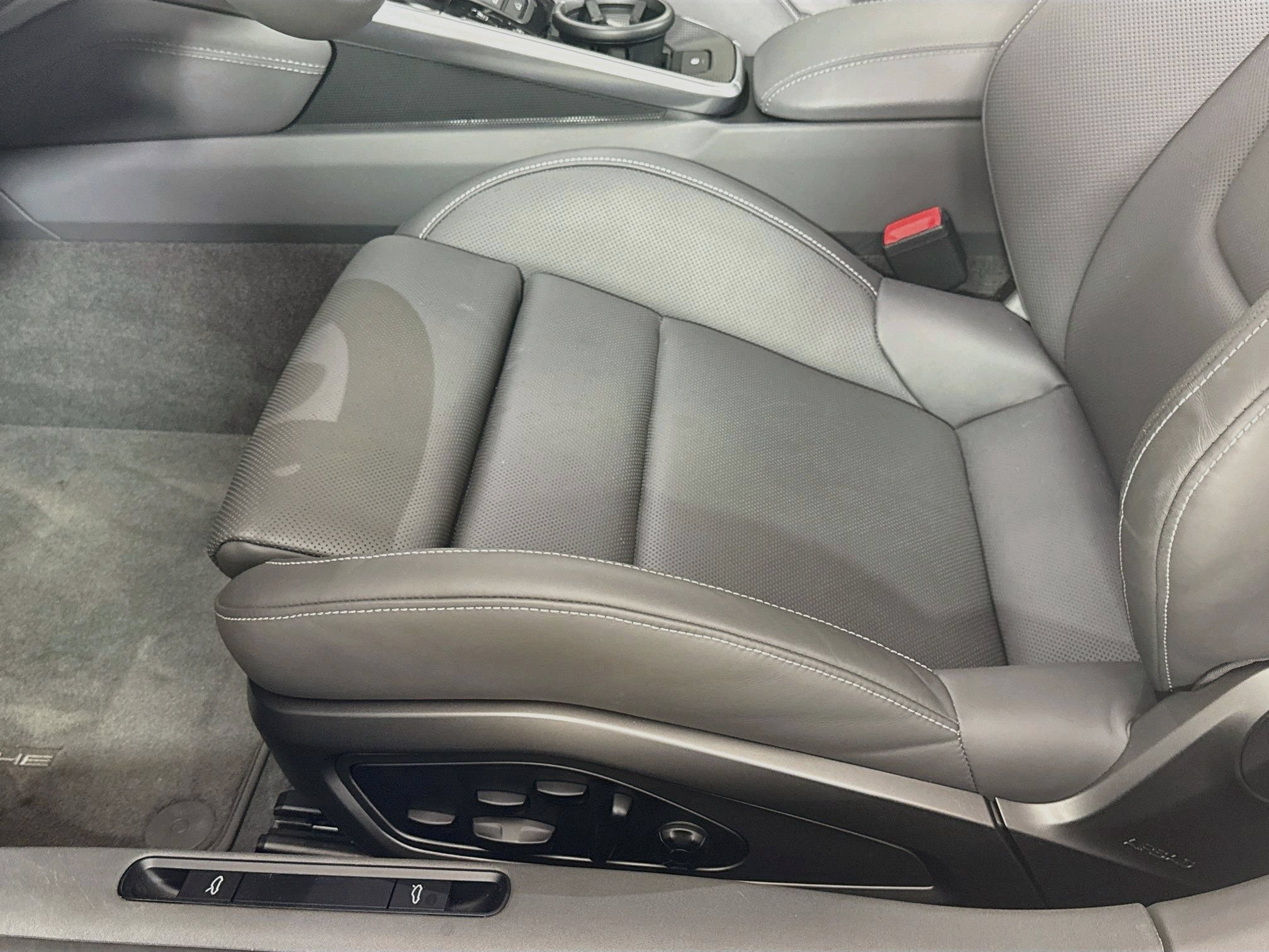 Certified 2021 Porsche 911 Turbo S AWD/4WD image 12
