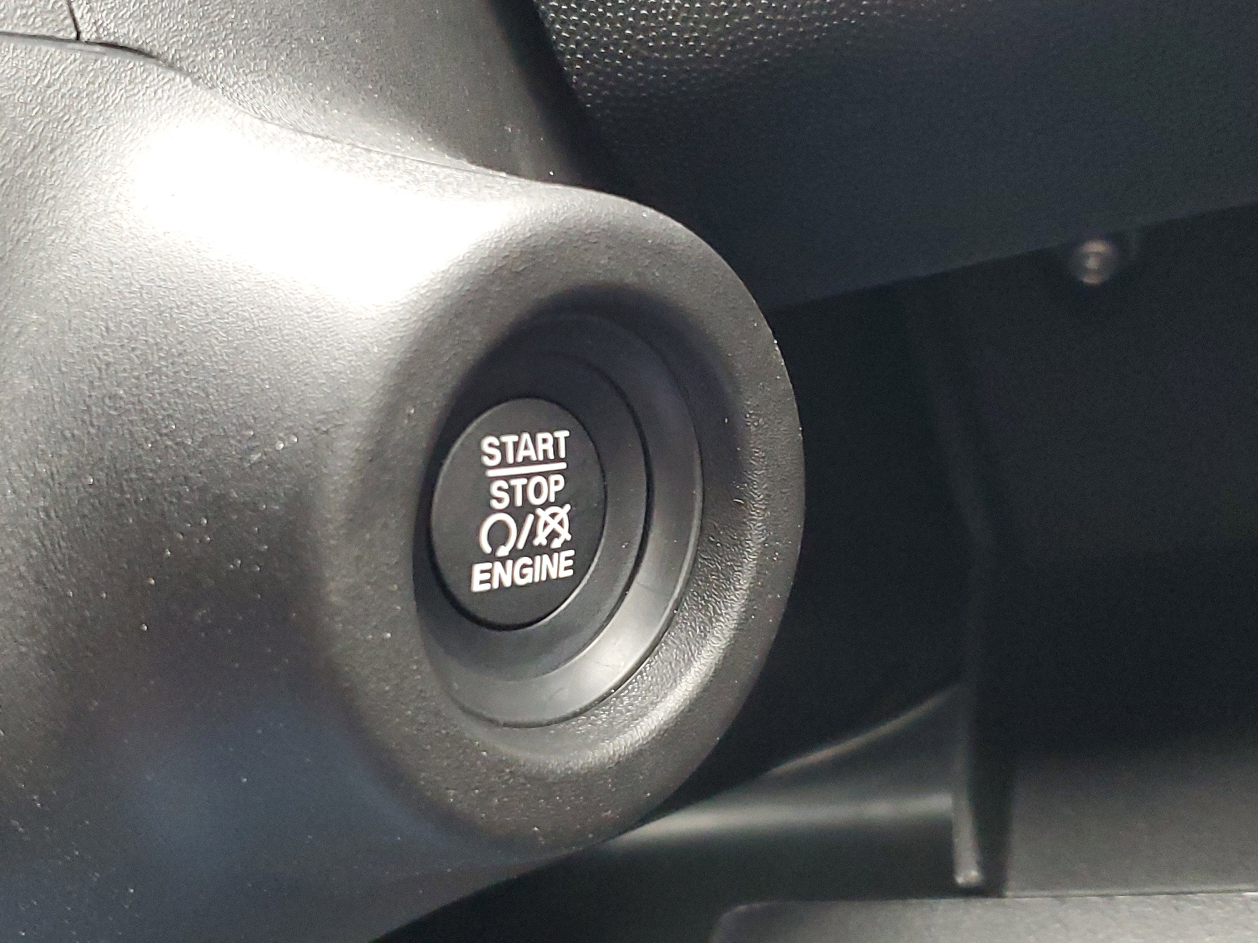 Used 2025 RAM ProMaster 2500 w/ Convenience Group image 19