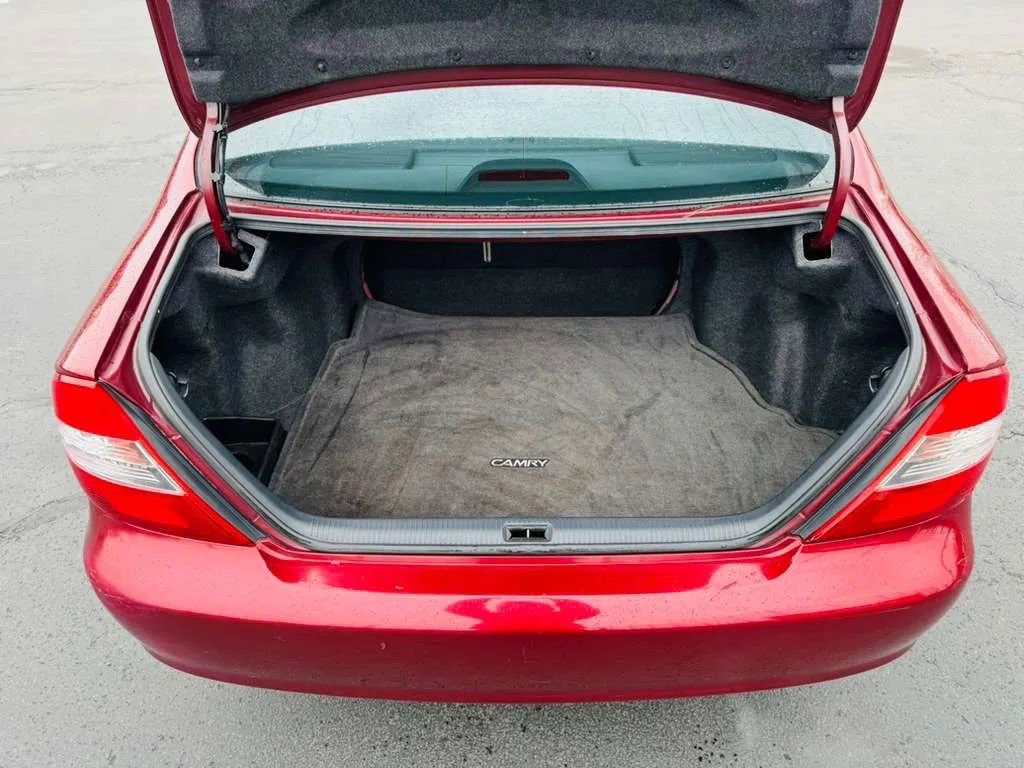 Used 2002 Toyota Camry LE image 17