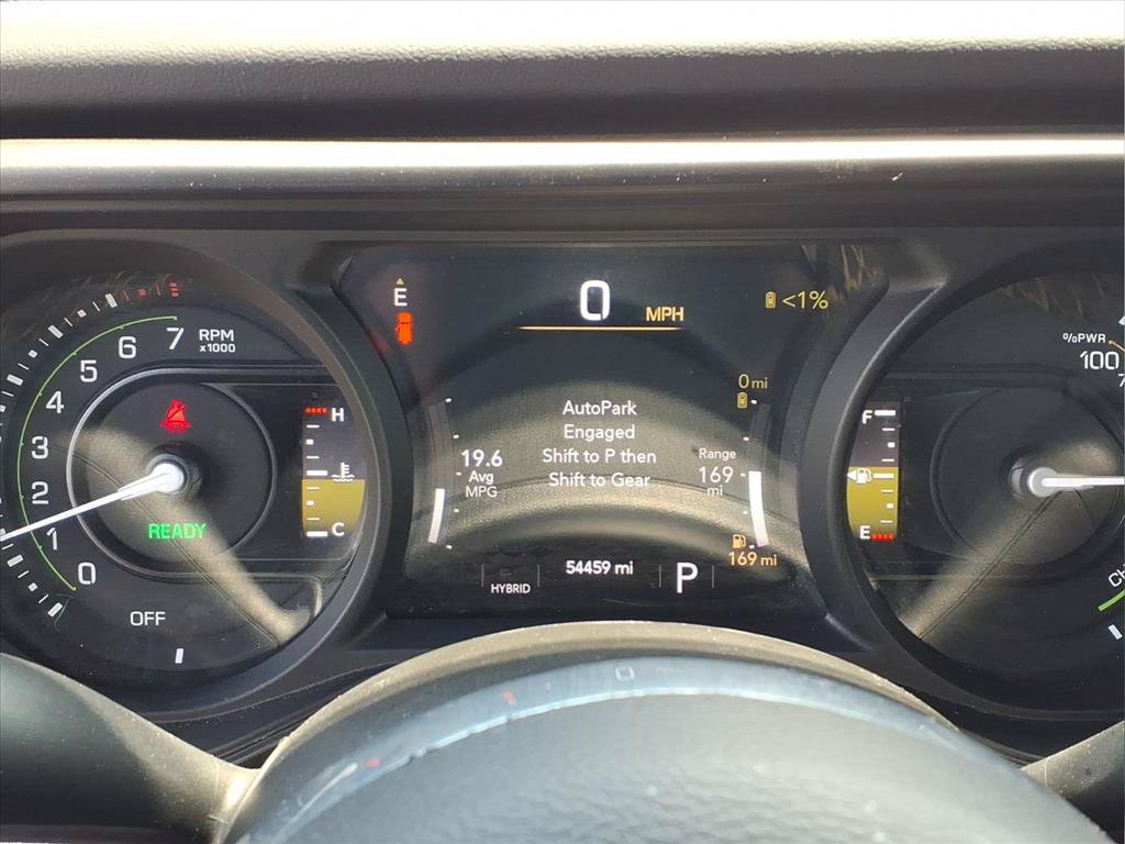 Used 2024 Jeep Wrangler Unlimited Sahara AWD/4WD image 14