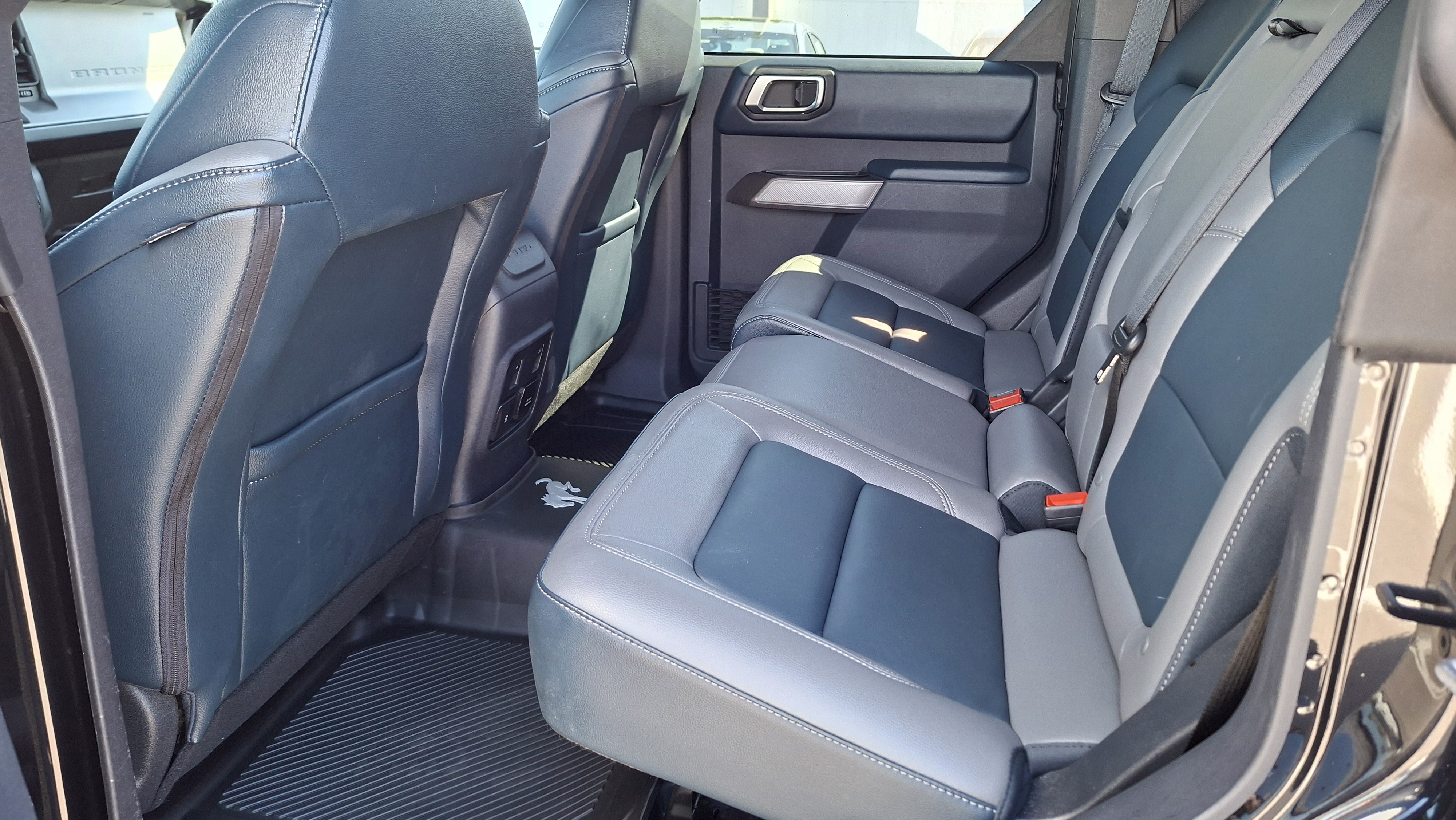 Used 2023 Ford Bronco Outer Banks w/ Sasquatch Package image 20
