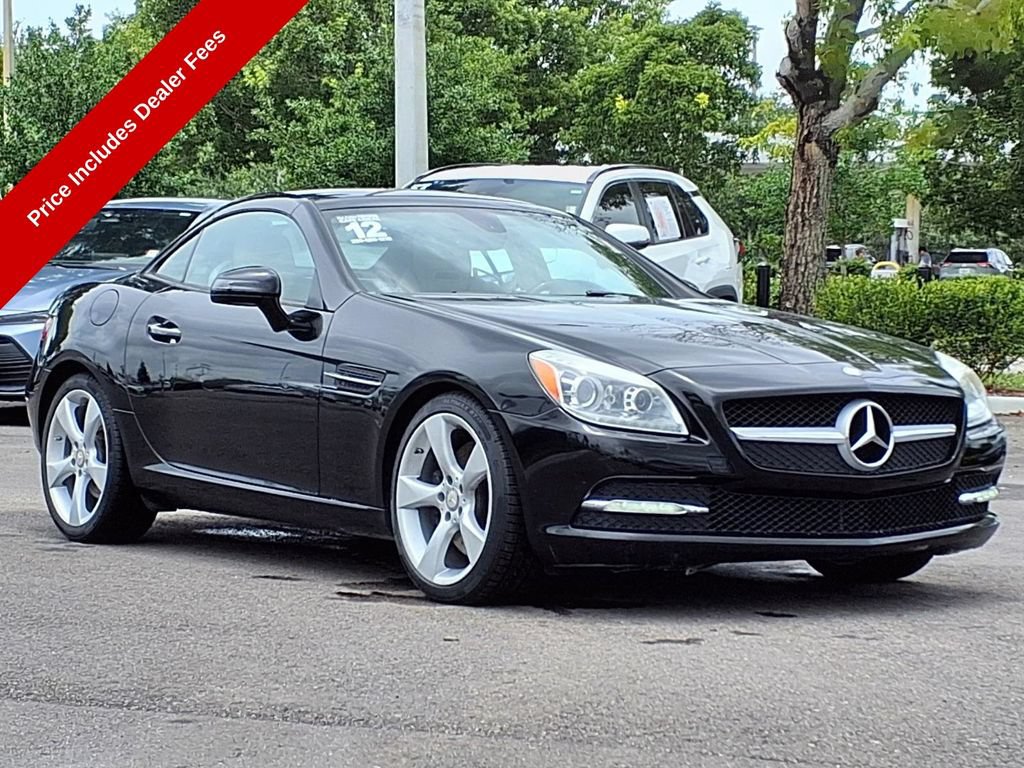 Used 2012 Mercedes-Benz SLK 350 image 2