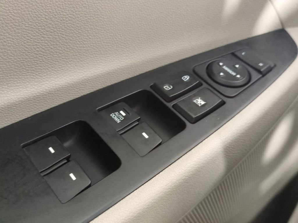 Used 2019 Hyundai Tucson SE image 26