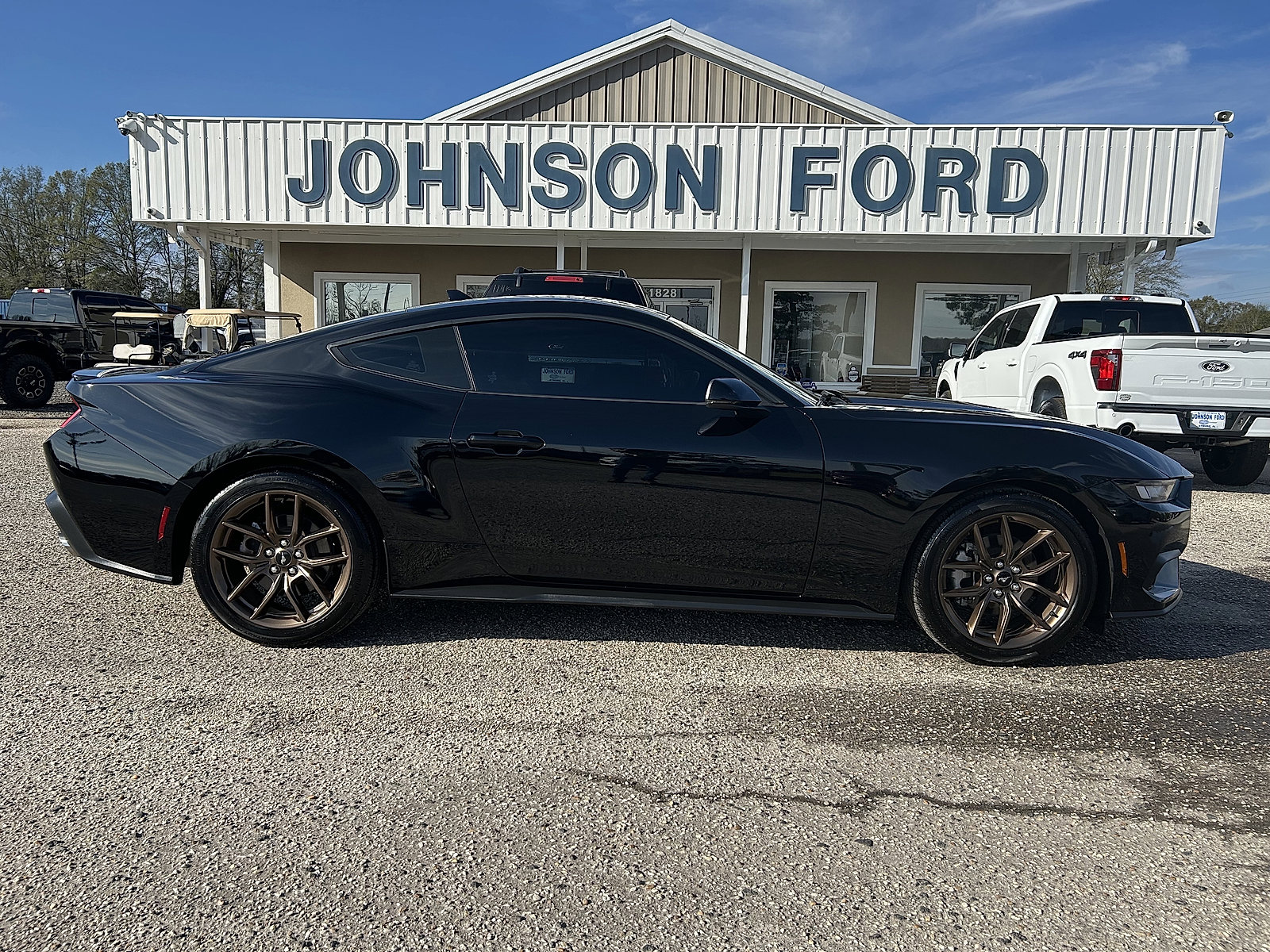 Used 2024 Ford Mustang Premium image 2