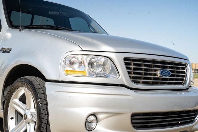 Used 2001 Ford F150 Lightning RWD image 9