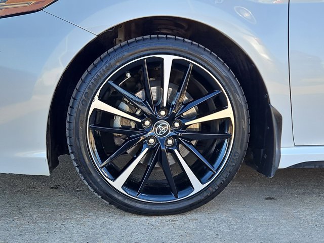Used 2019 Toyota Camry XSE image 24