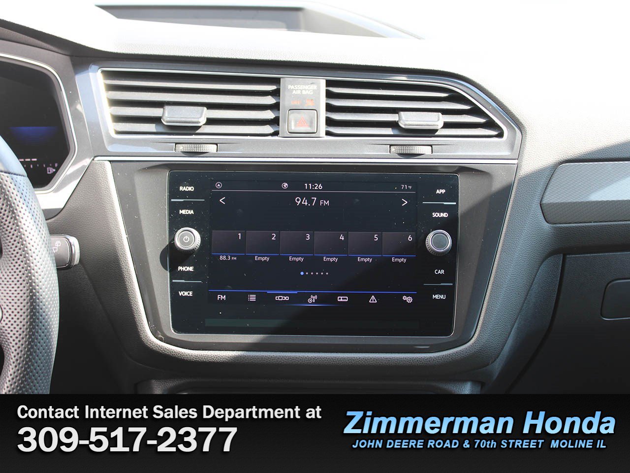Used 2023 Volkswagen Tiguan SE R-Line FWD image 17
