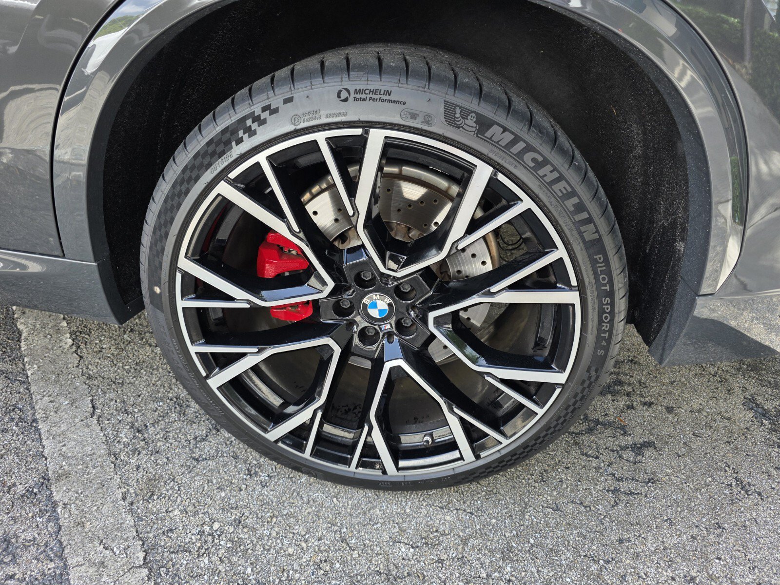 Used 2024 BMW X5 M Competition w/ Executive Package AWD/4WD image 17