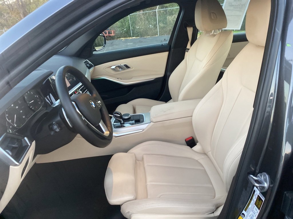Used 2021 BMW 330i Sedan w/ Convenience Package image 11