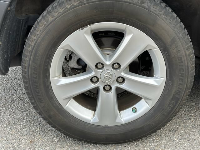 Used 2013 Toyota RAV4 XLE AWD/4WD image 14
