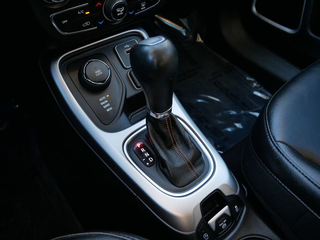 Used 2018 Jeep Compass Latitude w/ Popular Equipment Group image 22