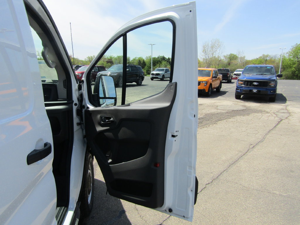 New 2026 Ford Transit 250 Low Roof RWD image 34