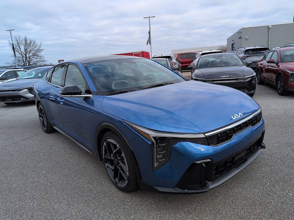 New 2025 Kia K4 GT-Line w/ GT-Line Premium Package FWD image 1