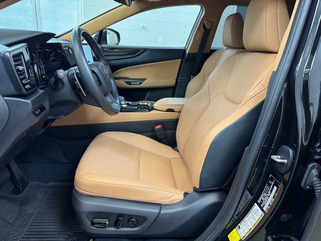 Used 2023 Lexus NX 350h 350h Base w/ Towing Package (2000 Lbs) image 10