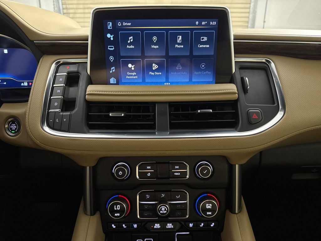 Used 2023 Chevrolet Suburban Premier image 16