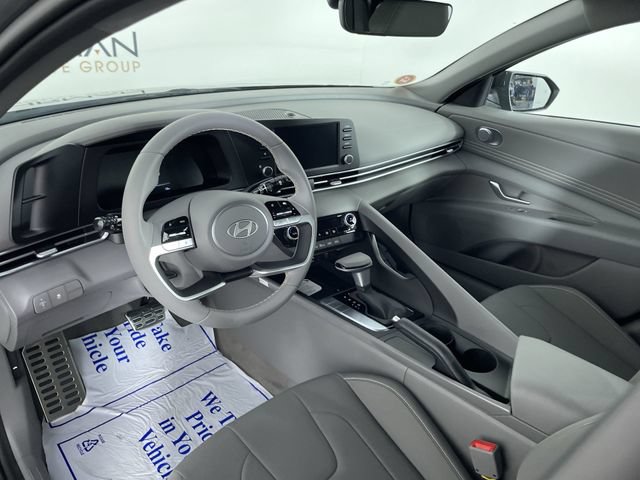 New 2026 Hyundai Elantra Sport FWD image 19