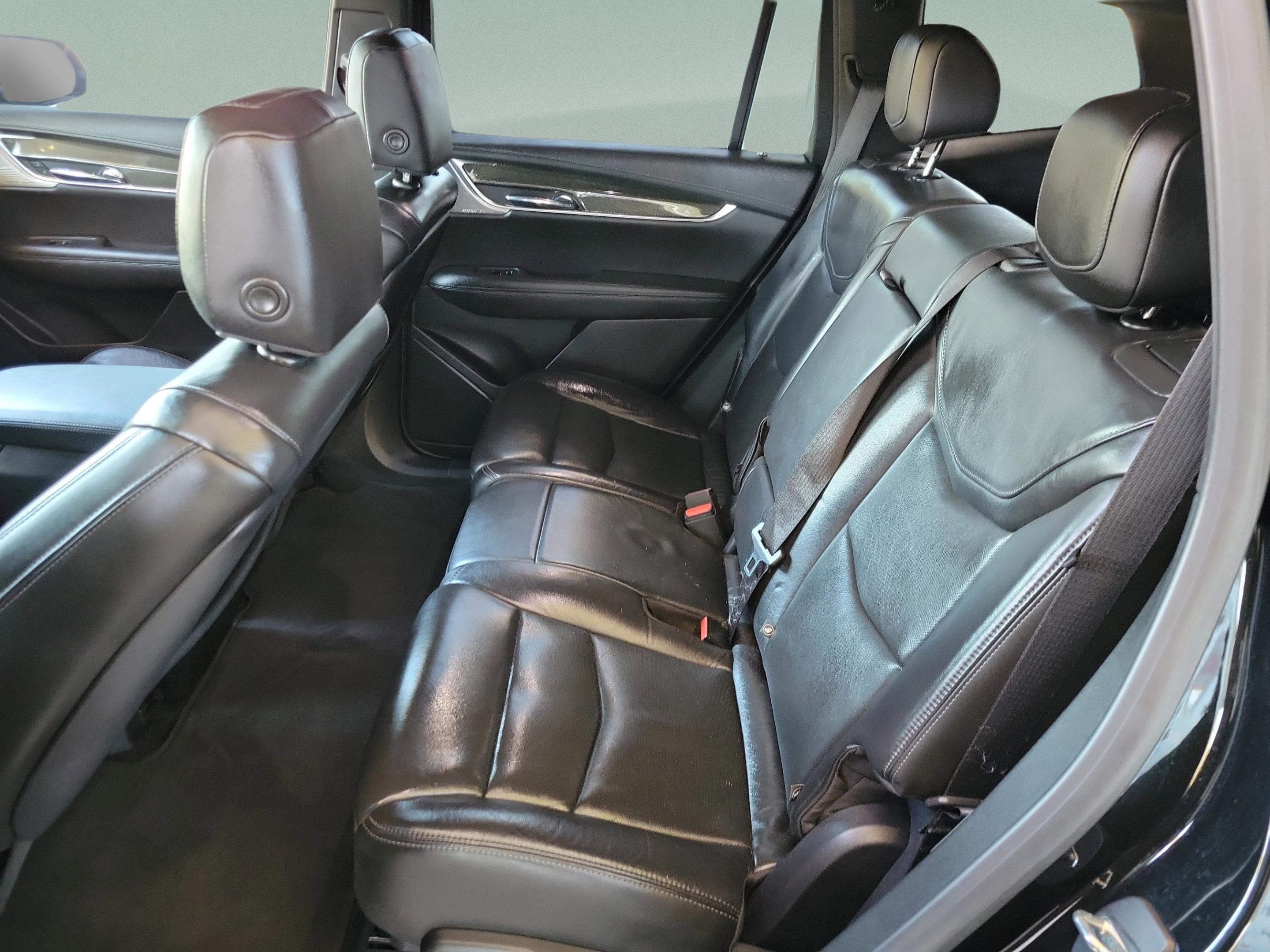 Used 2020 Cadillac XT6 Sport image 12