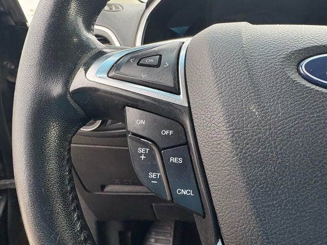 Used 2019 Ford Edge Titanium image 19