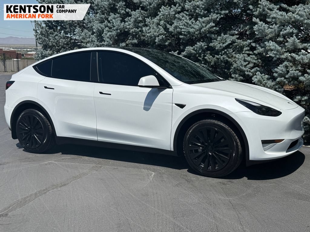 Used 2023 Tesla Model Y Long Range AWD/4WD image 11