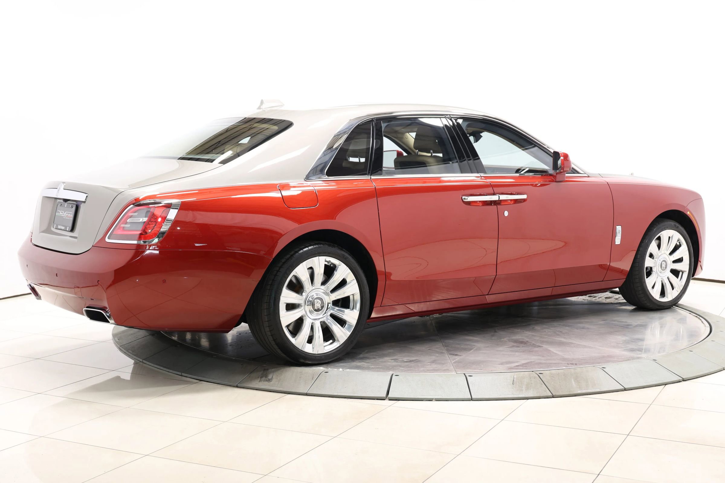 Used 2022 Rolls-Royce Ghost w/ Ghost Package image 4