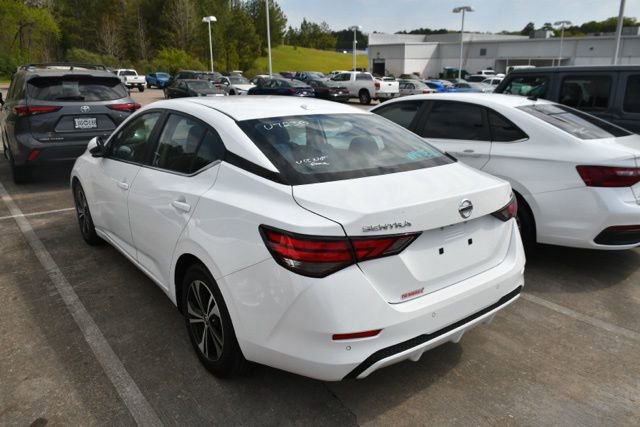 Used 2023 Nissan Sentra SV image 2