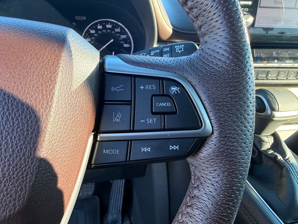 Used 2022 Toyota Sienna Platinum image 21