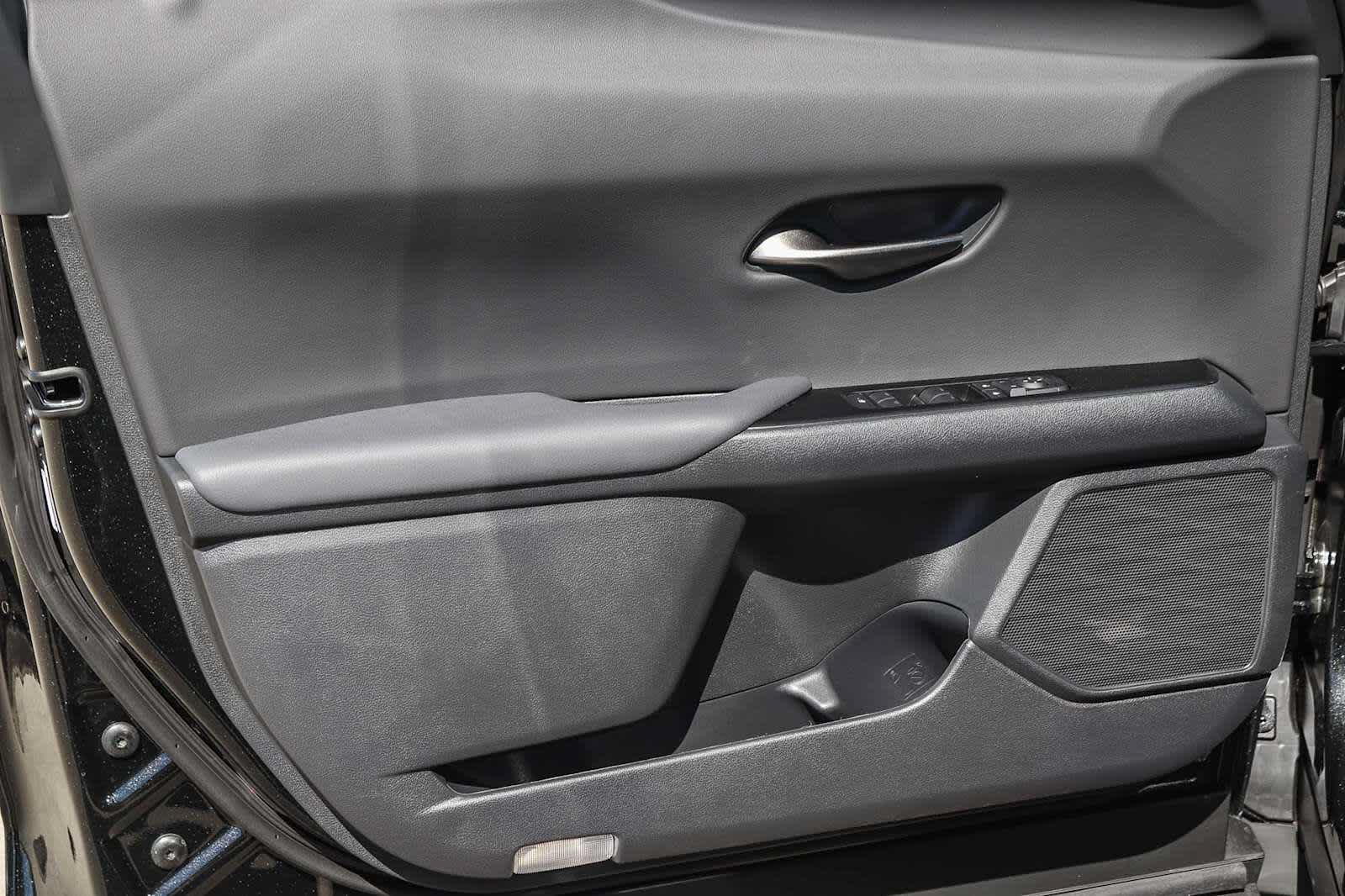 New 2026 Lexus UX 300h FWD image 24